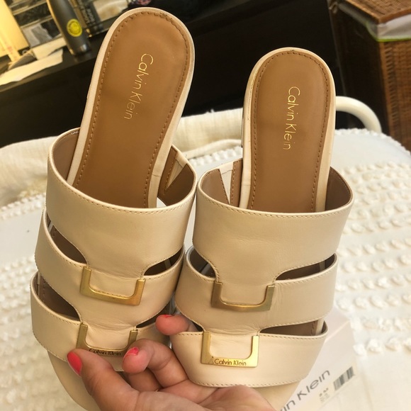 Calvin Klein Elvita Cow Silk Slide Sandal In Soft White Sz 8 - Picture 7 of 8